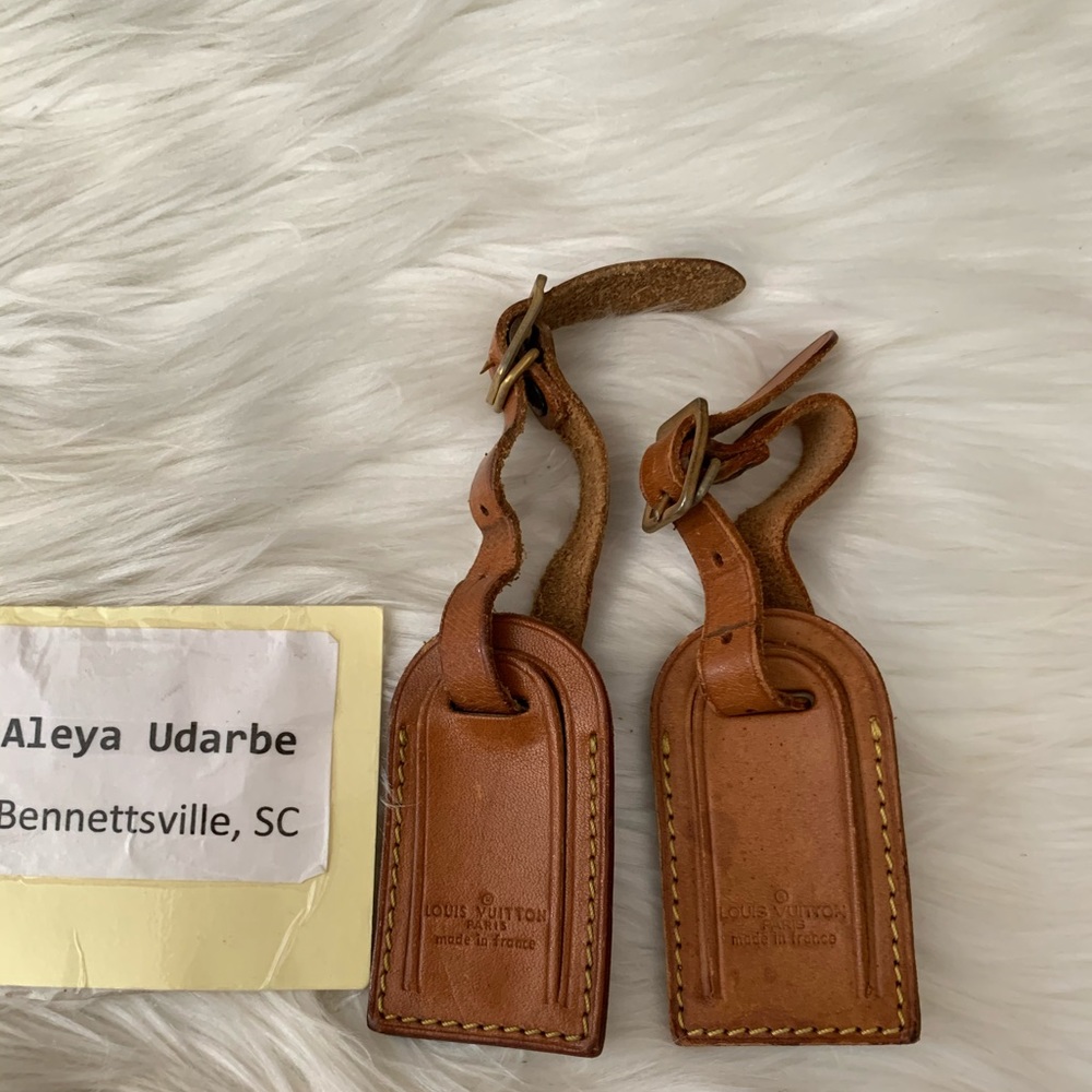 Authentic Louis Vuitton Small luggage tag